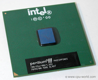 Intel Pentium III 700 - RB80526PY700256 (BX80526F700256 / BX80526F700256E)